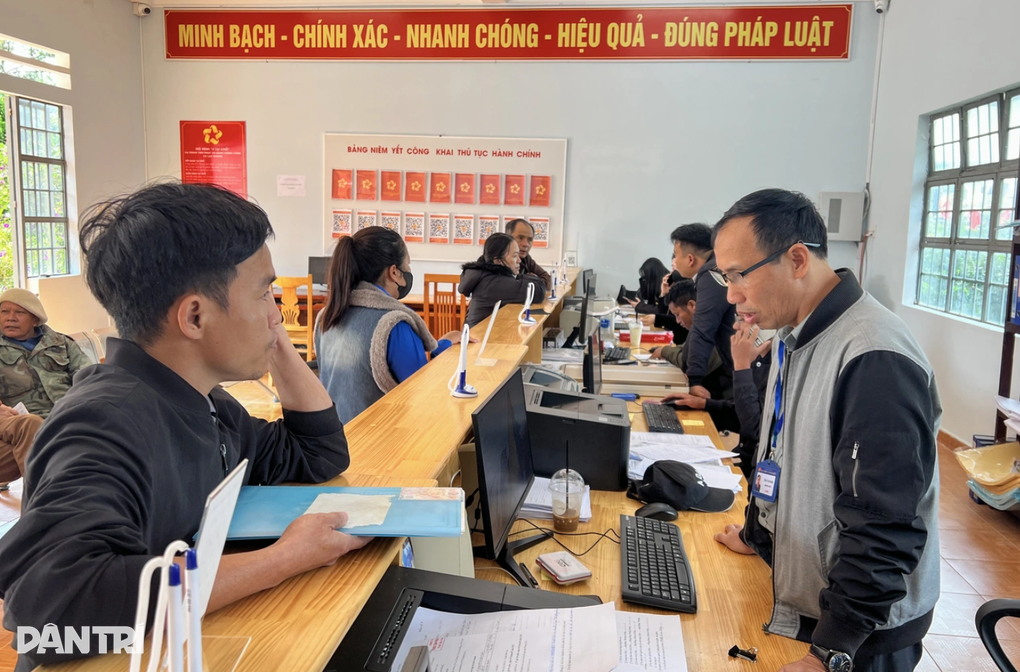 Lâm Đồng bố trí công chức làm việc tại trụ sở 2 tỉnh cũ - 2