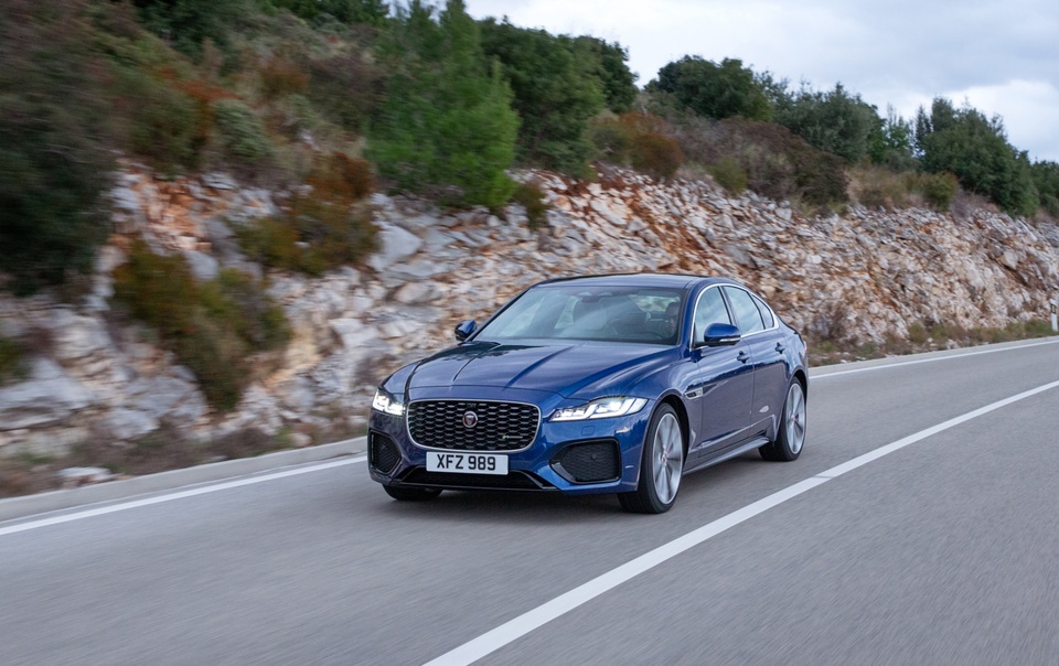 Jaguar XF 2021 đã sẵn sàng, thêm lựa chọn trong phân khúc sedan hạng sang - 9 Jaguar XF 2021 đã sẵn sàng, thêm lựa chọn trong phân khúc sedan hạng sang - 9