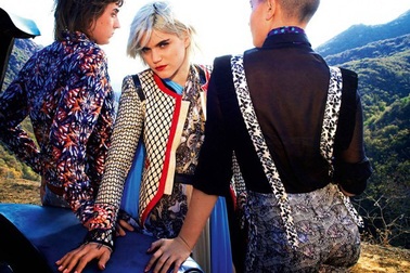 Ferragamo, Burberry, Versace…giảm giá ít nhất 50%