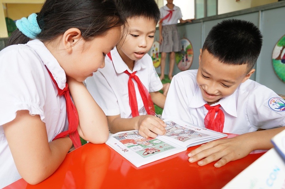 Đừng đánh mất tuổi thơ của trẻ chỉ vì không có thời gian” - 2 Đừng đánh mất tuổi thơ của trẻ chỉ vì không có thời gian” - 2