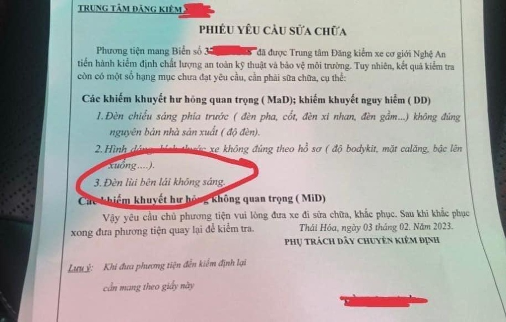 Ô tô chỉ có một đèn lùi: Đúng thiết kế của hãng nhưng vẫn trượt đăng kiểm - 1 Ô tô chỉ có một đèn lùi: Đúng thiết kế của hãng nhưng vẫn trượt đăng kiểm - 1