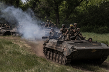 Nga nói hàng trăm xe tăng thiết giáp của Ukraine bị phá hủy trong ngày
