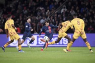 Mbappe tỏa sáng rực rỡ, PSG xây chắc ngôi đầu Ligue 1