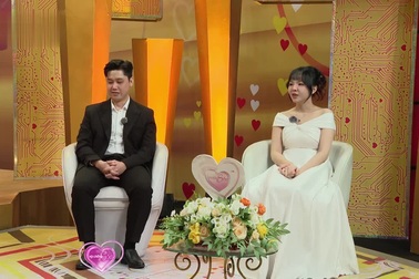 Cô gái Gen Z chủ động theo đuổi, trực tiếp tỏ tình đồng nghiệp hơn tuổi