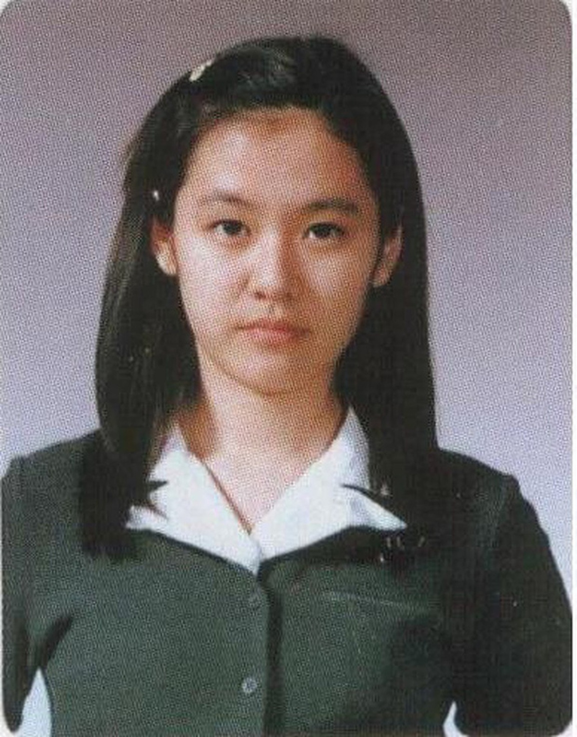 Bất ngờ thời đi học của cặp đôi đình đám Hyun Bin - Son Ye Jin - 4 Bất ngờ thời đi học của cặp đôi đình đám Hyun Bin - Son Ye Jin - 4