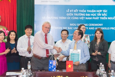 Australia hỗ trợ các trường đại học khu vực miền núi phía Bắc