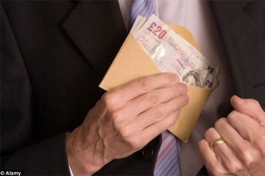 8 chính trị gia trong danh sách hối lộ của cựu Chủ tịch Keangnam