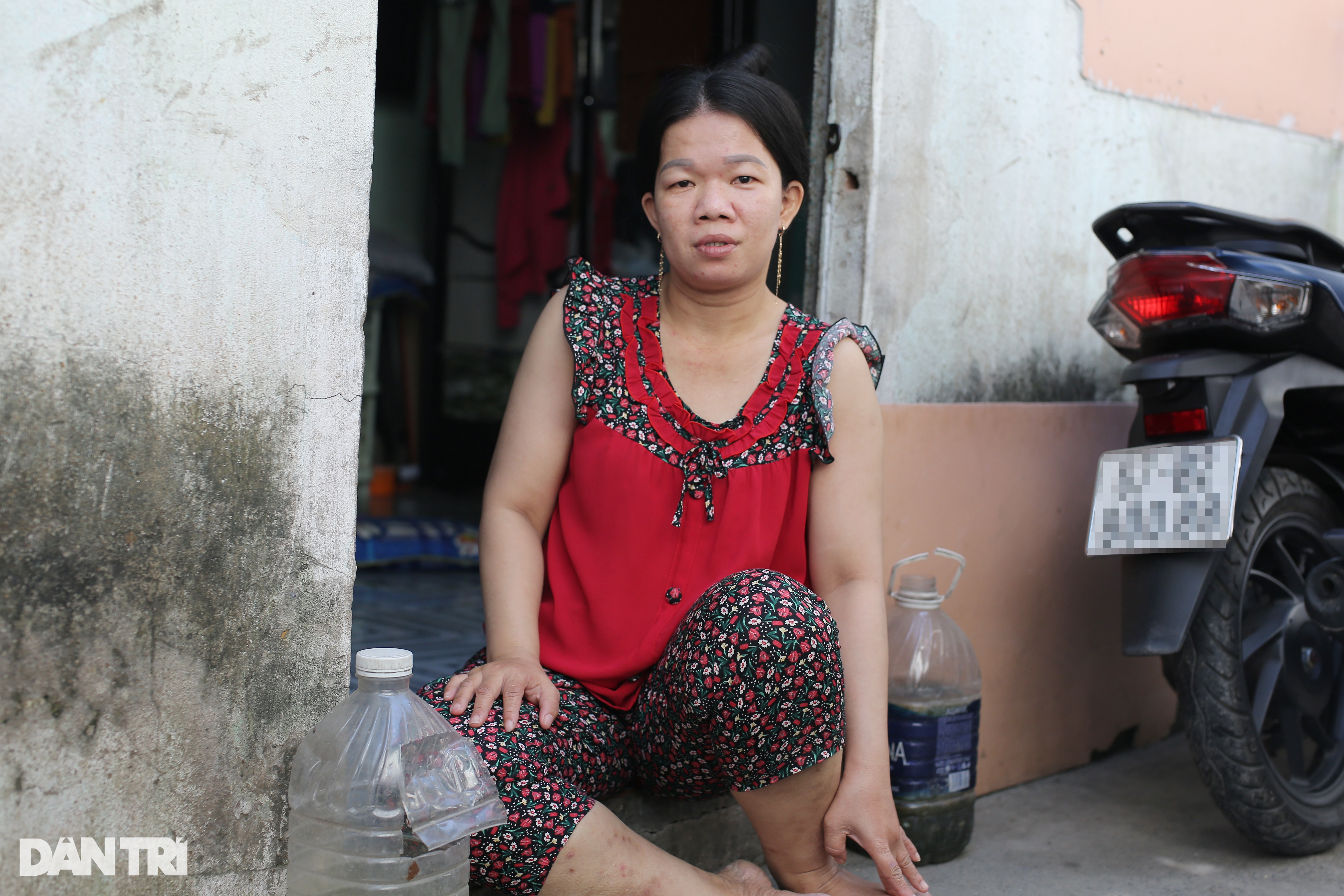 Công nhân ở lại TPHCM đón Tết: Năm nay vừa đủ ăn là mừng rồi - 3 Công nhân ở lại TPHCM đón Tết: Năm nay vừa đủ ăn là mừng rồi - 3