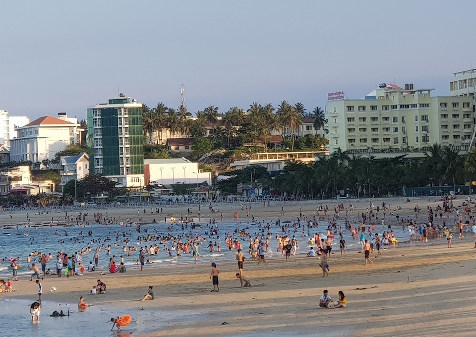 Nha Trang: Khách sạn mở cửa đạt 10-15%, sắp tung gói kích cầu “khủng” - 1 Nha Trang: Khách sạn mở cửa đạt 10-15%, sắp tung gói kích cầu “khủng” - 1