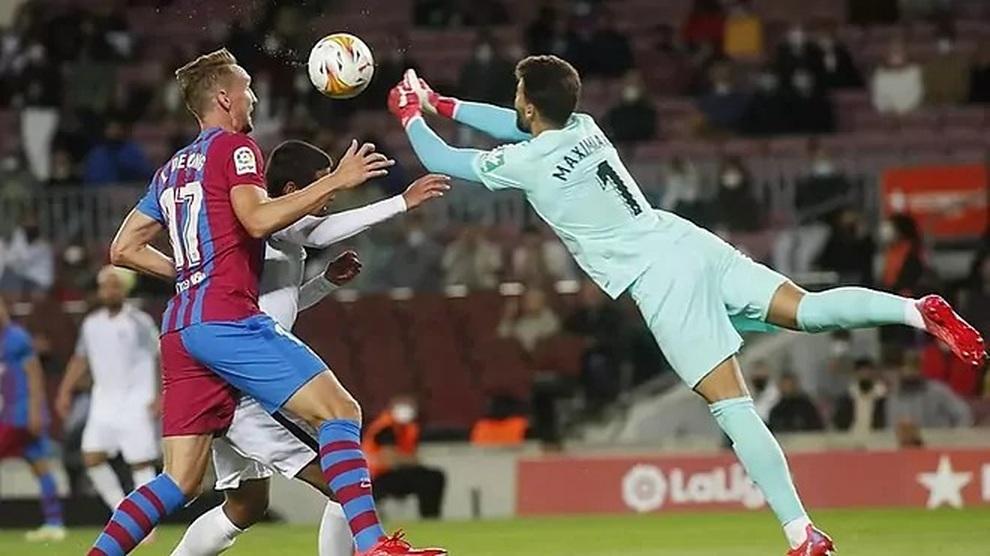 Barcelona chuẩn bị sa thải HLV Koeman - 2 Barcelona chuẩn bị sa thải HLV Koeman - 2