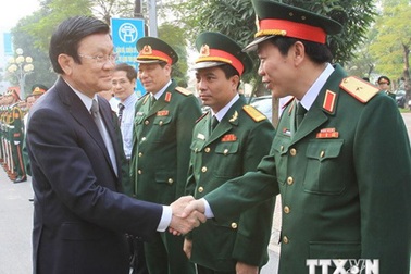 Chủ tịch nước Trương Tấn Sang thăm Bộ Tư lệnh Thủ đô Hà Nội 