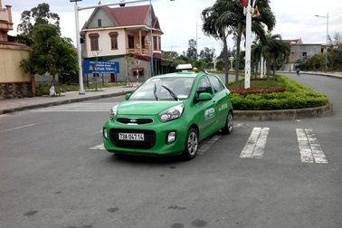 Trộm xe taxi đi 50km rồi bỏ lại