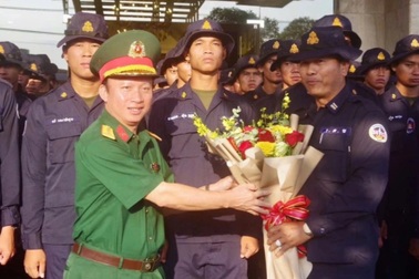 Đội diễu binh Trung Quốc, Lào và Campuchia về nước