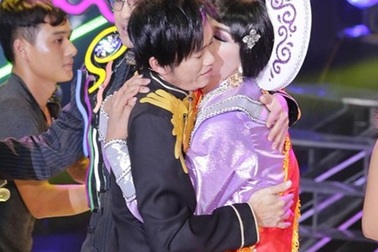 Hoài Lâm giành “cú đúp” 800 triệu ở chung kết Gương mặt thân quen 