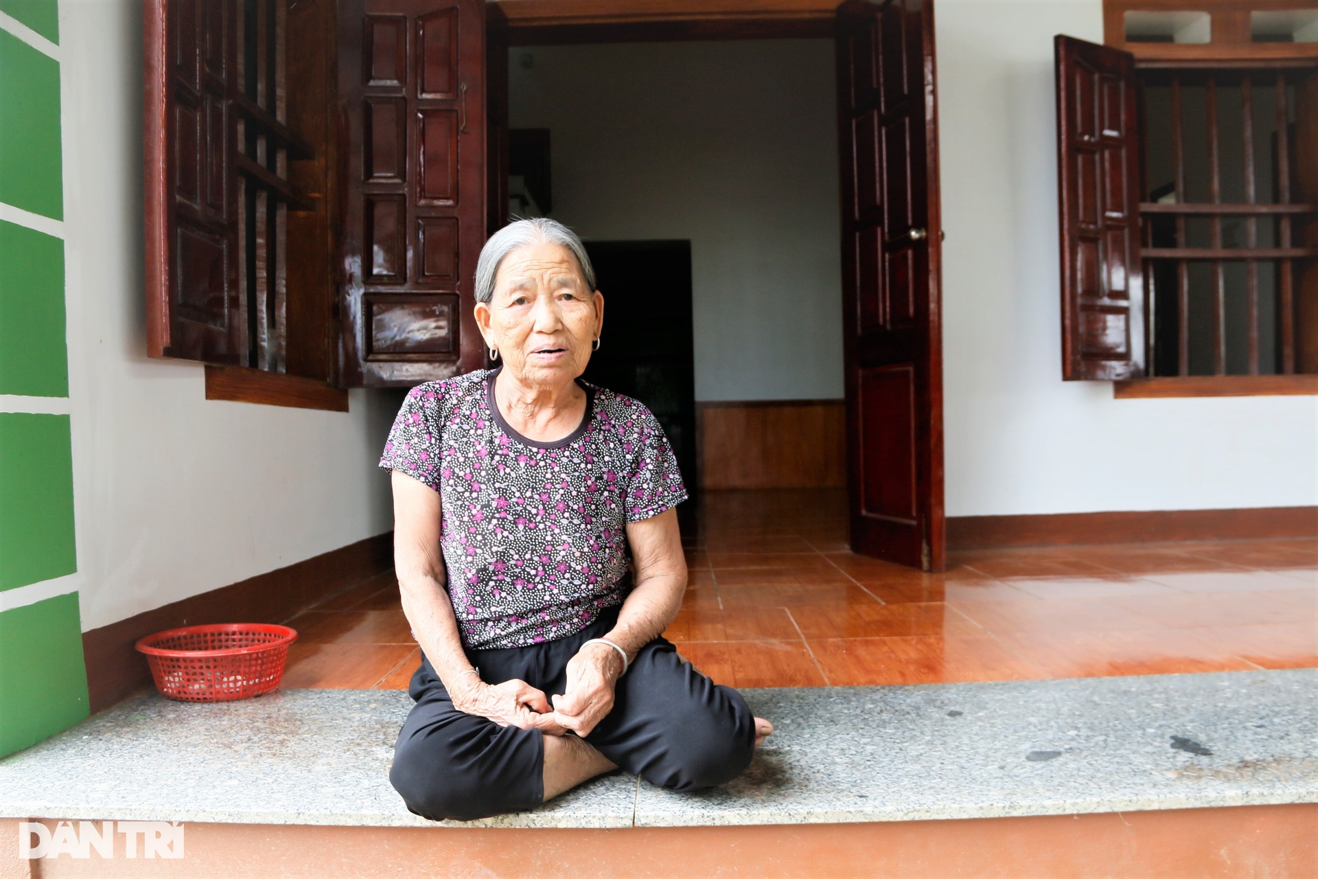 Trái ngang cảnh nhà lầu bỏ không, người dân dựng lều để ở - 7 Trái ngang cảnh nhà lầu bỏ không, người dân dựng lều để ở - 7