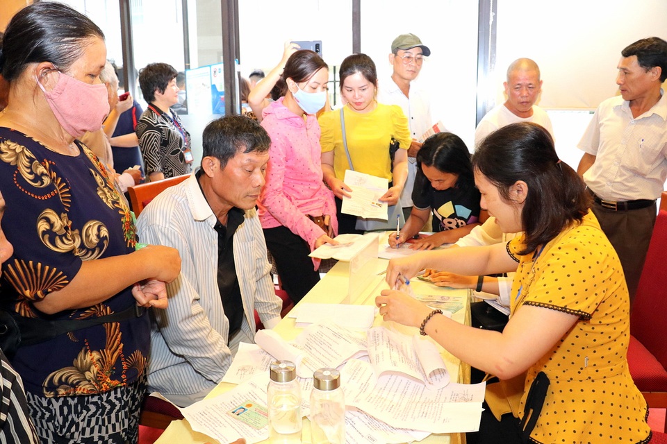 Bộ trưởng Lao động: “Miếng khi đói - sao để người lao động chờ lâu được?” - 5 Bộ trưởng Lao động: “Miếng khi đói - sao để người lao động chờ lâu được?” - 5
