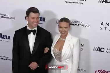 Scarlett Johansson xinh đẹp tái xuất