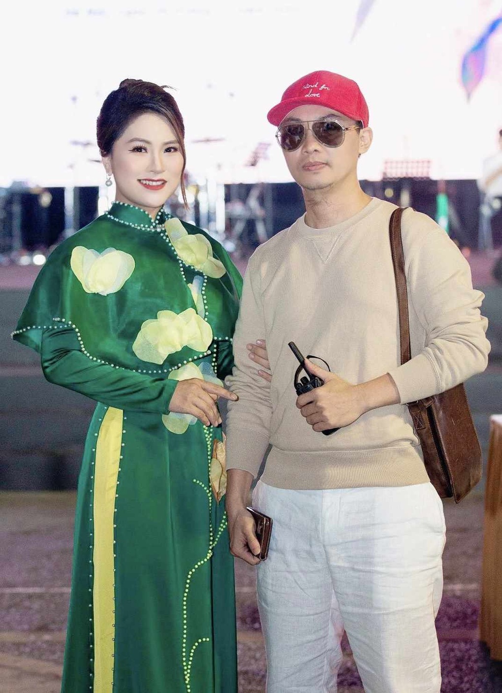 Diva Mỹ Linh khiến khán giả rung rinh khi hát Trái tim không ngủ yên - 3 Diva Mỹ Linh khiến khán giả rung rinh khi hát Trái tim không ngủ yên - 3