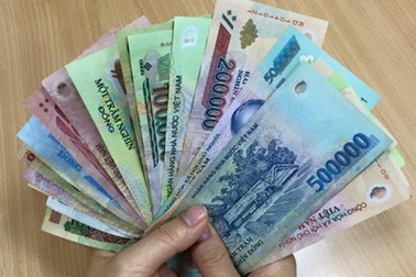 Đi nhà nghỉ vui vẻ với bạn trai, rủ bạn thân đi theo dàn cảnh trộm tiền