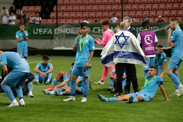 Phản ứng của HLV Israel khi Indonesia bị tước quyền đăng cai World Cup U20