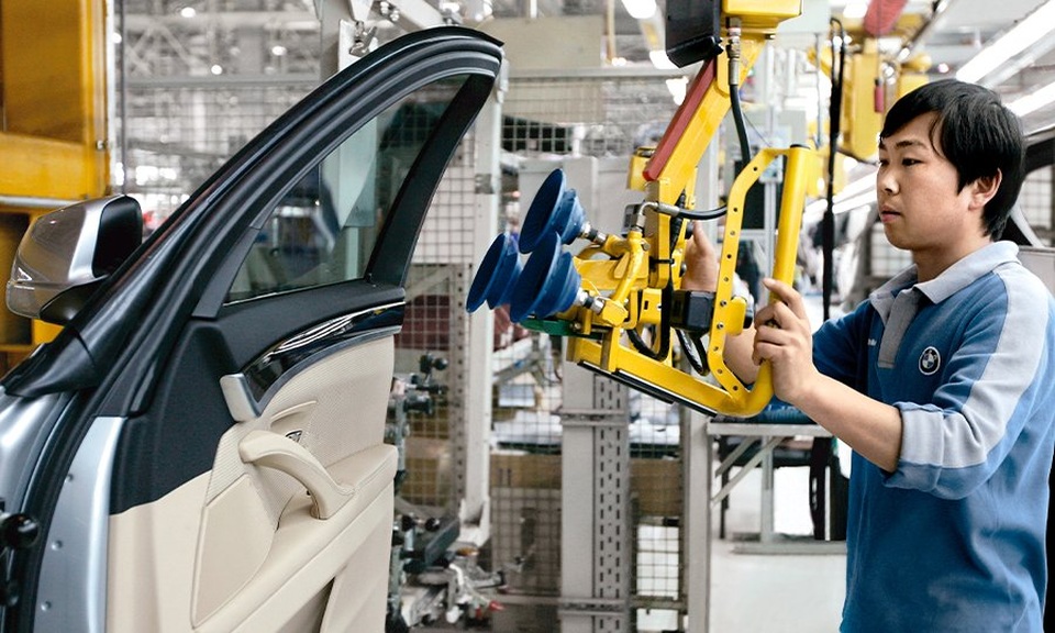 Đại gia “BMW Trung Quốc” thua lỗ, đối mặt với khoản nợ 200 triệu USD - 1 Đại gia “BMW Trung Quốc” thua lỗ, đối mặt với khoản nợ 200 triệu USD - 1