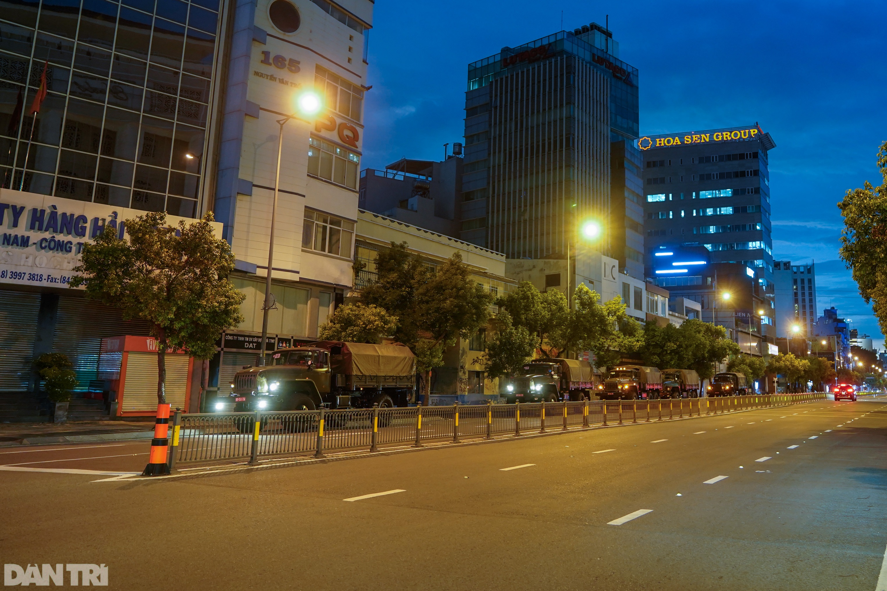 Đường phố Sài Gòn trước giờ siết chặt giãn cách xã hội - 2 Đường phố Sài Gòn trước giờ siết chặt giãn cách xã hội - 2