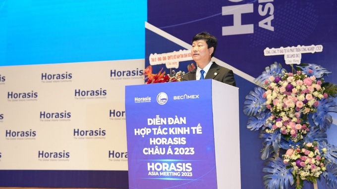 Ông Võ Văn Minh, Chủ tịnh UBND tỉnh Bình Dương phát biểu tại Lễ khai mạc.