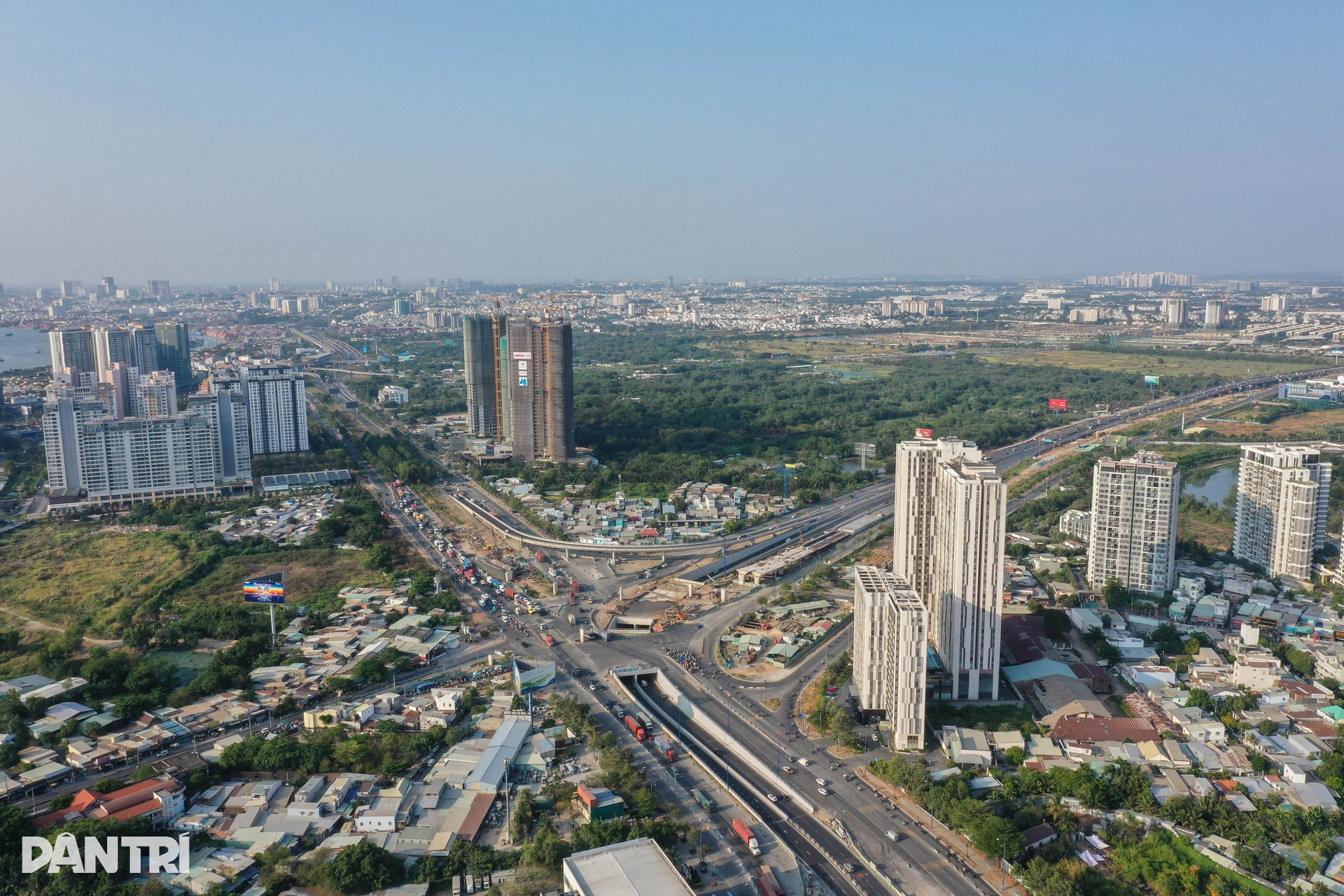 Ngắm nhánh cầu vượt N3 nút giao lớn nhất TPHCM trước ngày thông xe - 9