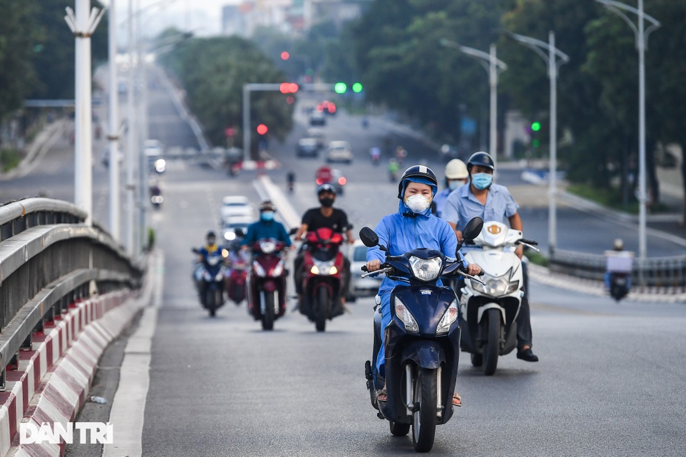 Đề xuất tăng mức phạt gấp 10 lần người đi xe máy không biển số, che biển - 2 Đề xuất tăng mức phạt gấp 10 lần người đi xe máy không biển số, che biển - 2