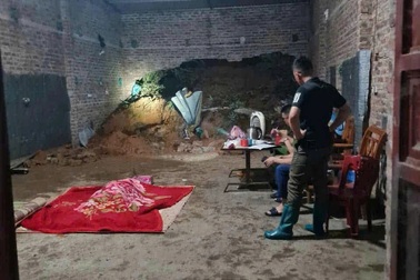 Sạt lở đất ở Bắc Kạn, một người tử vong