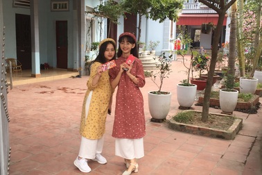 Cùng ngắm sắc xuân