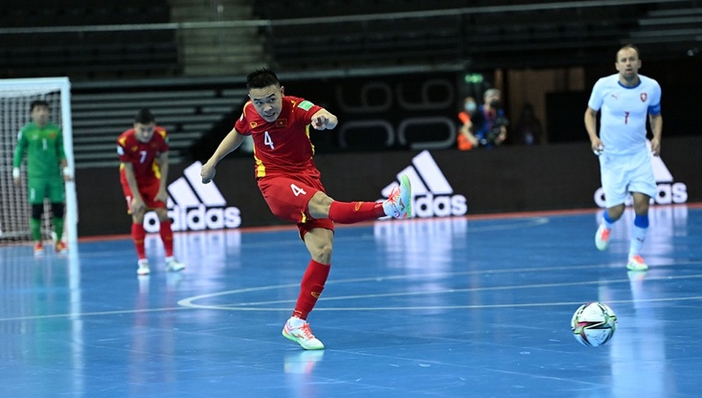 Hình ảnh chiến đấu kiên cường của tuyển futsal Việt Nam ở World Cup - 6 Hình ảnh chiến đấu kiên cường của tuyển futsal Việt Nam ở World Cup - 6