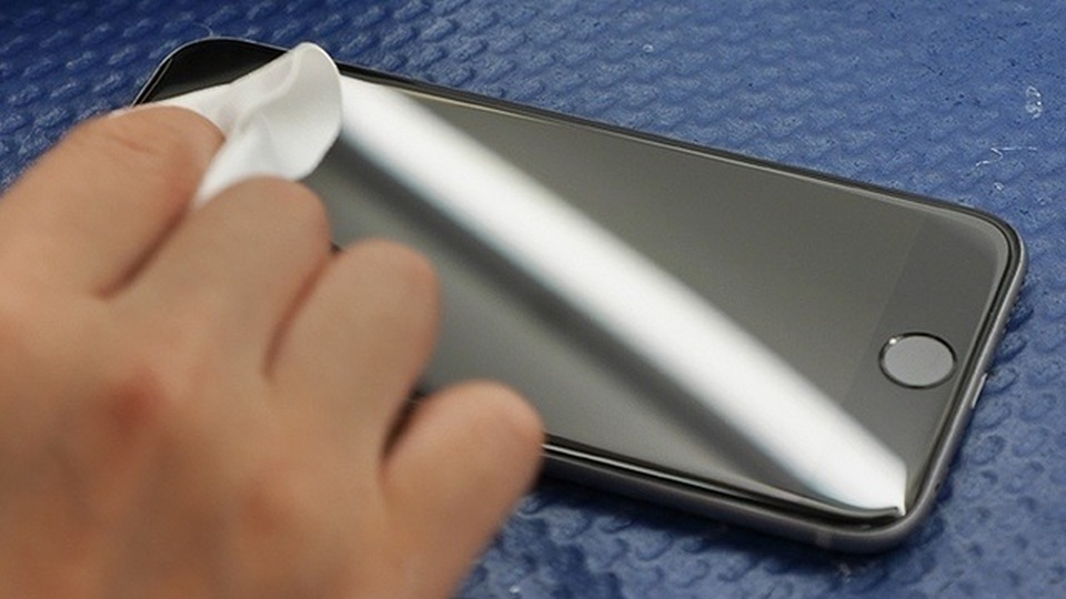 Mua smartphone cũ liệu có nguy cơ lây Covid-19? - 3 Mua smartphone cũ liệu có nguy cơ lây Covid-19? - 3