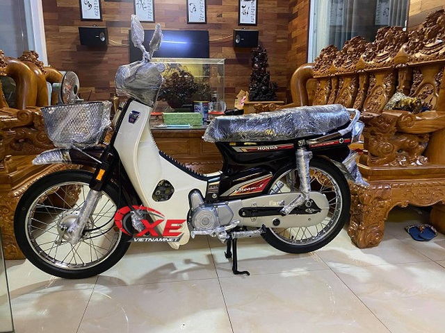 Dân chơi Cần Thơ chi 1,8 tỷ sắm xe Dream Thái đời 2002 chưa từng đổ xăng - 5