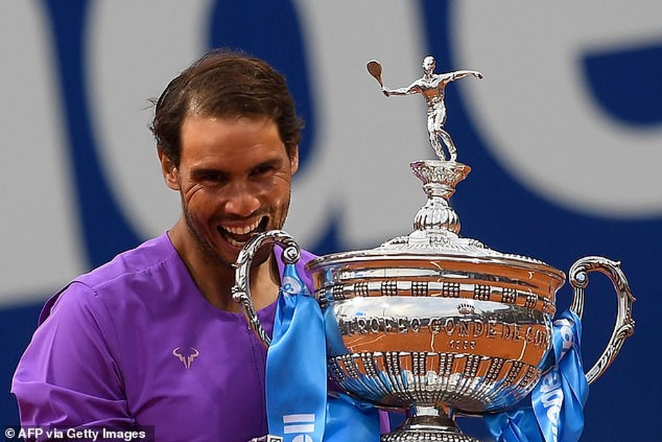 Rafael Nadal vượt trội trên sân đất nện so với Djokovic, Federer - 1 Rafael Nadal vượt trội trên sân đất nện so với Djokovic, Federer - 1