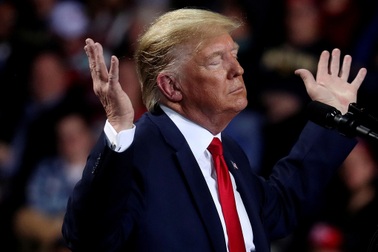 Ông Trump bị hack tài khoản Twitter cá nhân