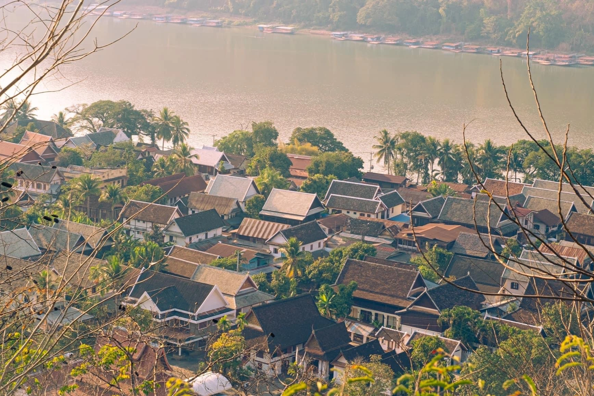 Chi 4 triệu đồng cô gái Việt Chi 4 triệu đồng cô gái Việt