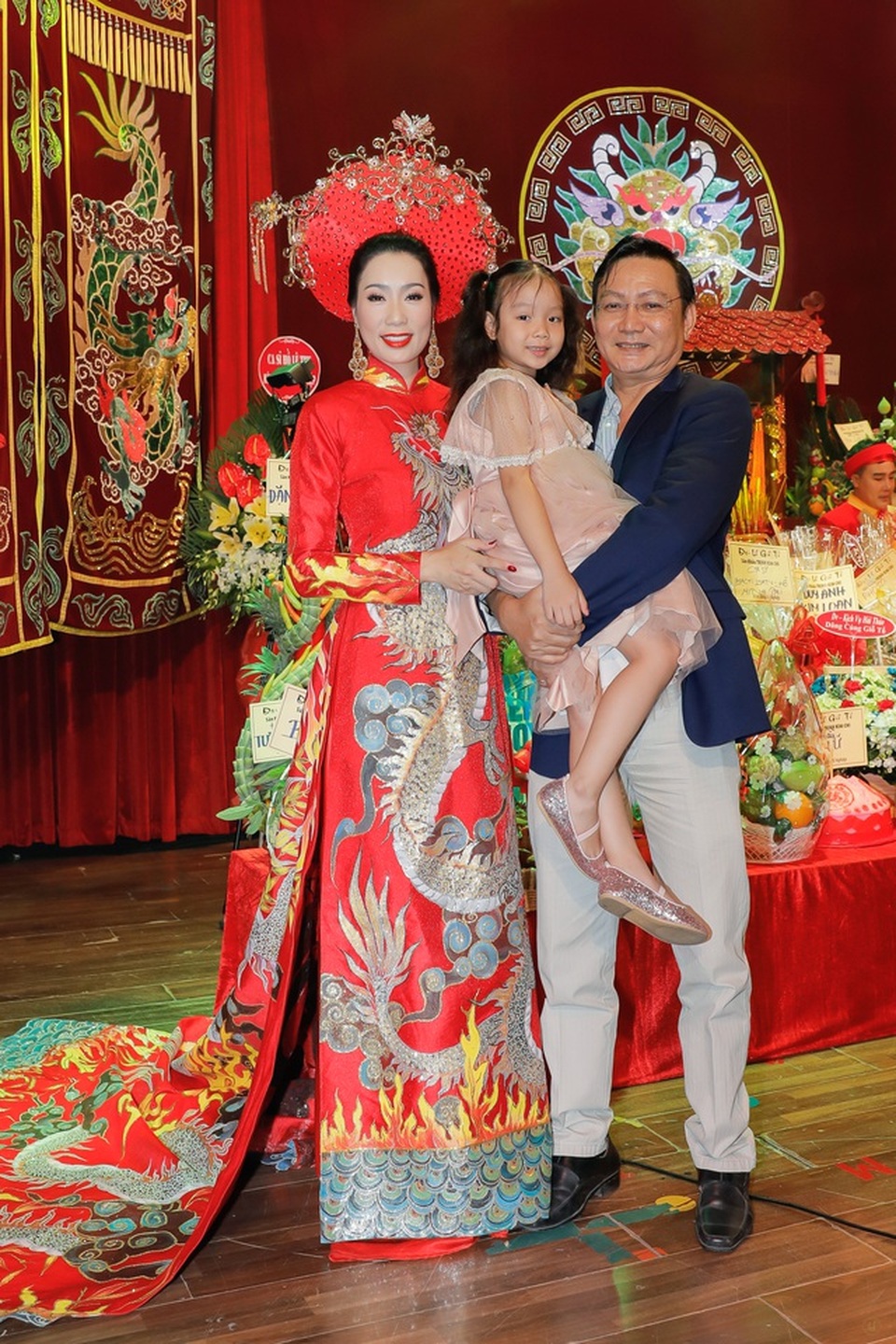 NSND Công Lý, nhạc sĩ Lê Quang có hậu phương vững vàng - 6 NSND Công Lý, nhạc sĩ Lê Quang có hậu phương vững vàng - 6