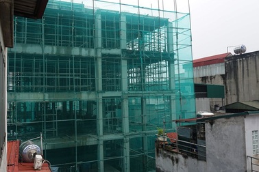 Vụ nhiều nhà dân nứt, lún do xây trường: Sẽ khắc phục ngay