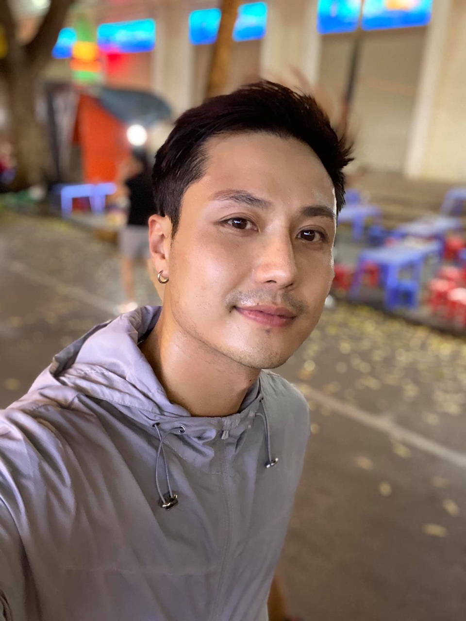 Thanh Sơn “Tình yêu và tham vọng” đi bộ 3000 bước để bảo vệ môi trường - 1 Thanh Sơn “Tình yêu và tham vọng” đi bộ 3000 bước để bảo vệ môi trường - 1