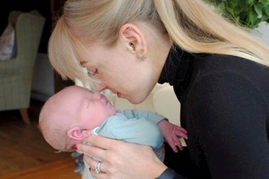 Hạnh phúc làm mẹ của người phụ nữ bẩm sinh không có tử cung