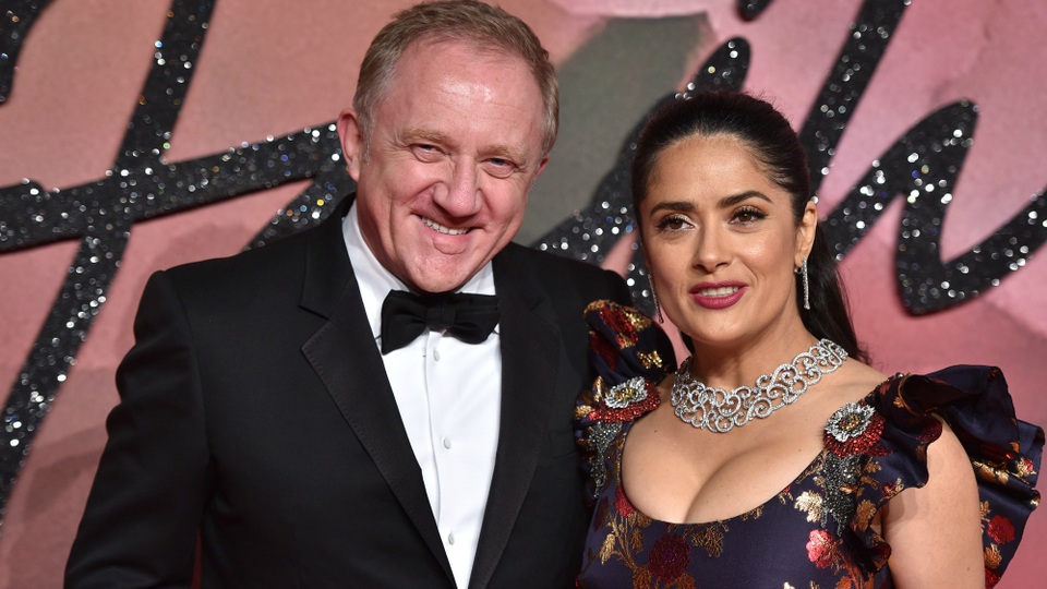 Salma Hayek cảm thấy xúc phạm khi bị nói cưới tỷ phú vì tiền - 7 Salma Hayek cảm thấy xúc phạm khi bị nói cưới tỷ phú vì tiền - 7