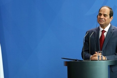 292 người gồm nhiều cựu cảnh sát ám sát hụt Tổng thống Ai Cập hầu tòa