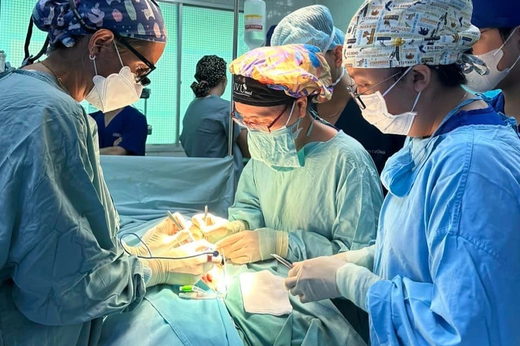 Hành trình 35 năm hồi sinh hàng nghìn trẻ có dị tật sinh dục phức tạp - 2