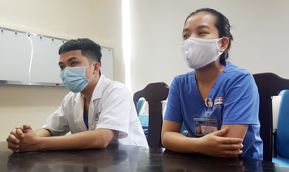 Bác sĩ tình nguyện vào tâm dịch Covid-19: Chọn nghề phải xứng với nghề! - 3 Bác sĩ tình nguyện vào tâm dịch Covid-19: Chọn nghề phải xứng với nghề! - 3