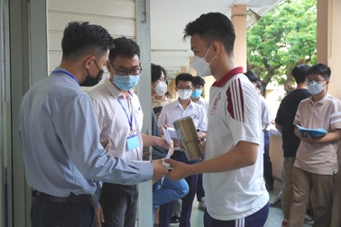 Trăn trở trước thềm năm học mới về cán bộ quản lý giáo dục và thi cử