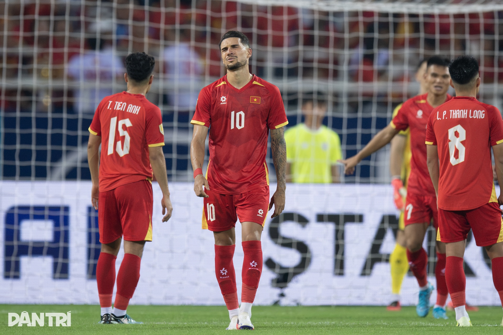 90 phút nghẹt thở đưa tuyển Việt Nam lên ngôi vô địch AFF Cup 2026 - 16 90 phút nghẹt thở đưa tuyển Việt Nam lên ngôi vô địch AFF Cup 2026 - 16