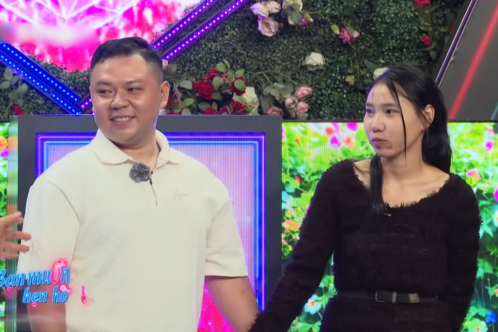 Chàng trai toát mồ hôi vì liên tục bị hỏi khó, nỗ lực hẹn hò với nữ dược sĩ - 1 Chàng trai toát mồ hôi vì liên tục bị hỏi khó, nỗ lực hẹn hò với nữ dược sĩ