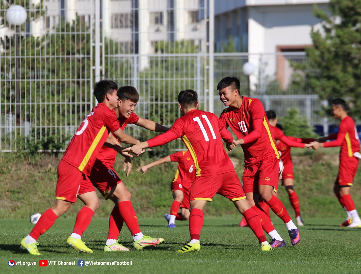 HLV Gong Oh Kyun chơi chiêu trước trận gặp U23 Hàn Quốc - 7