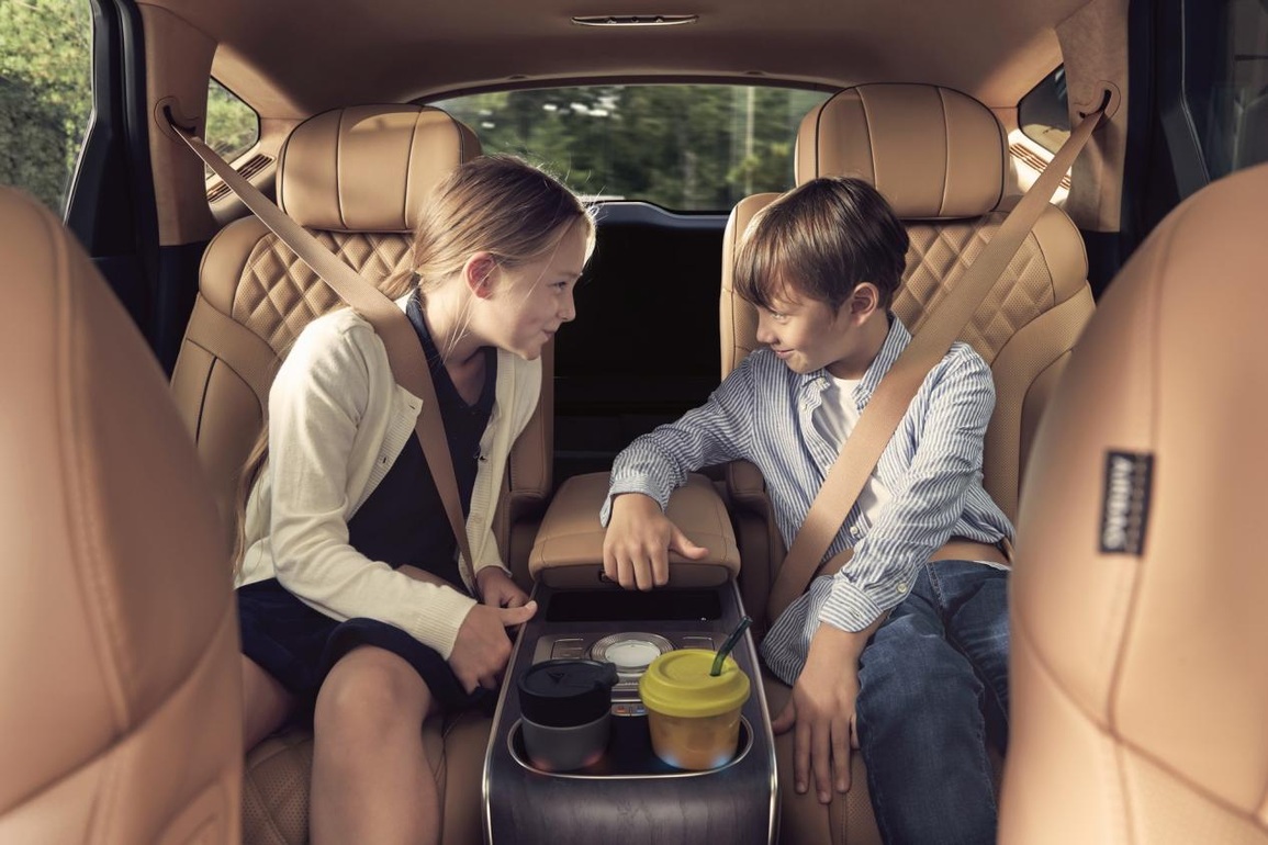 Genesis GV80 Prestige Signature 2022 với ghế thương gia, cạnh tranh BMW X5 - 5 Genesis GV80 Prestige Signature 2022 với ghế thương gia, cạnh tranh BMW X5 - 5